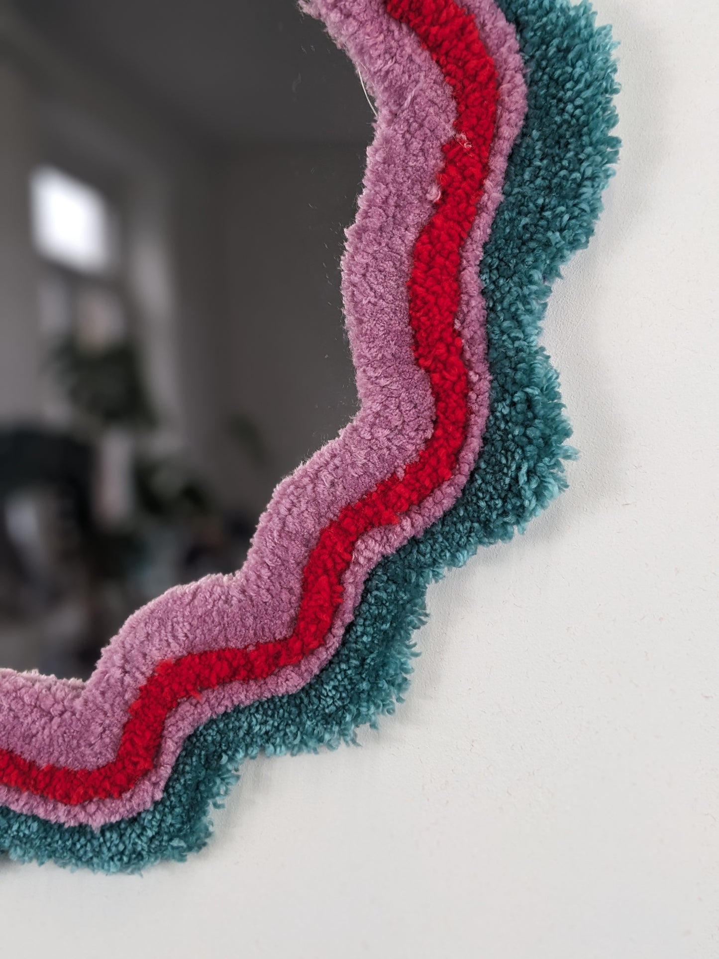 circle red green coloured wavy pattern tufted yarn mirror